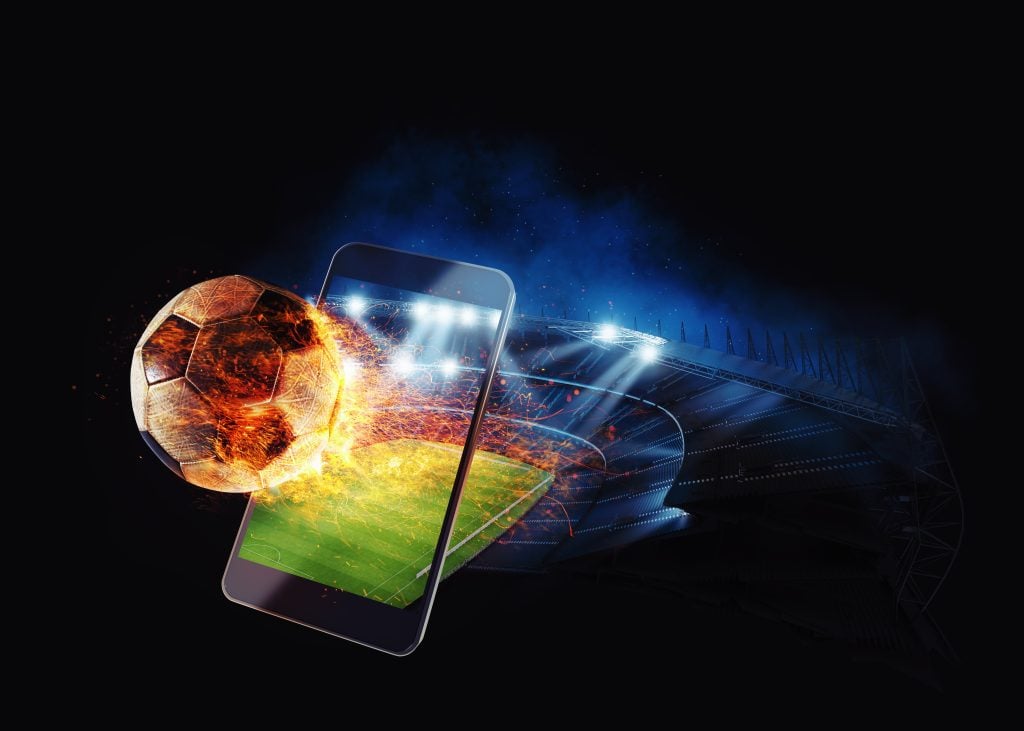 imagem de celular com bola de fogo em 3d